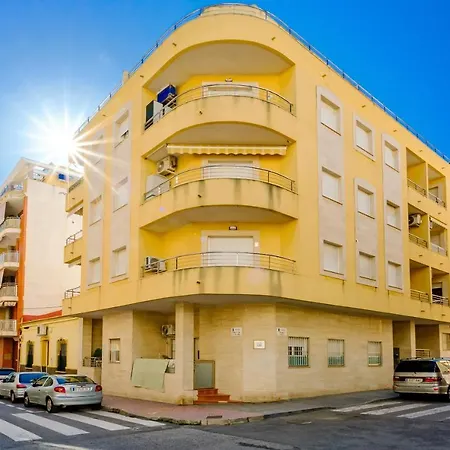 Julia Torrevieja